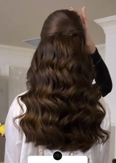 Formal Hair Brunette, Easy Hair Curling, Hire Color, 100 Hairstyles, Hire Style, Hear Style, Hair Color Underneath, Prom Hairstyles For Long Hair, Guest Hair