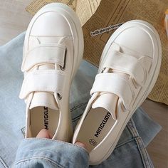 Elegant Shoes Heels, Mode Shoes, Pretty Sandals, Trendy Shoes Sneakers, Dr Shoes, Stylish Backpacks, Fancy Shoes, Girly Shoes, Aesthetic Shoes