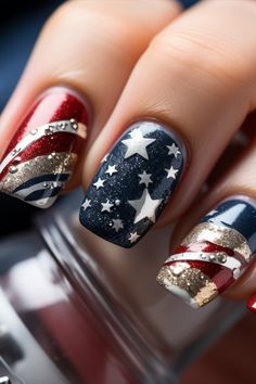 4th of July Nails Americana Nails, Patriotic Nails Design, Glitter French Nails, Creative Nail Art, Patriotic Nails, American Nails, Fourth Of July Nails, Stunning Nail Designs, Fingernail Designs