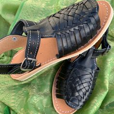 Experience the authentic craftsmanship of Mexico with our handmade Huaraches, skillfully crafted by Mexican artisans 🌞 For the perfect fit, we recommend selecting a size down if you wear a half size (e.g., if you typically wear 8.5, choose size 8). Our Huaraches feature premium leather that naturally stretches and molds to your feet over time, ensuring personalized comfort with every step. Discover more styles and join our community on Instagram! Follow @currashop for exclusive updates and insp Leather Birkenstocks, Marc Fisher Sandals, Mexican Sandals, Sparkle Sandals, Fabric Sandals, Womens Espadrilles Wedges, Jeweled Sandals, Steve Madden Sandals, Women's Espadrilles