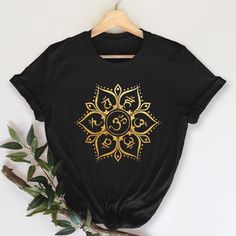 Dots Mandala, Sanskrit Symbols, Sacral Chakra Healing, Chakra Mandala, Spiritual Clothing, Chakra Affirmations, Chakra Colors, Gold Mandala, Chakra System