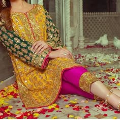 Pakistani Bridal Dresses Online, Pakistani Mehndi Dress, Bridal Mehndi Dresses, Pakistani Party Wear Dresses, Shadi Dresses, Pakistani Formal Dresses, Bridal Dresses Pakistan, Pakistani Wedding Outfits