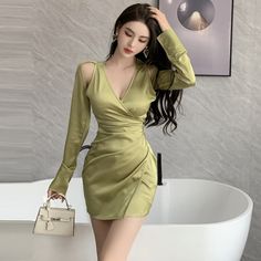 Material: Made of high quality double sided satin, comfortable and breathable to wearDesign: V neck design and package hip style create a sexy and elegant lookOne step dress: Easy to wear, no need to worry about matching tops and bottomsSeason: Spring,Summer,FallSize: S, M, L, XLColor: Olive GreenNeckline: V shaped CollarSleeve: Shirt Sleeve Style:Private Dress, Celebrity and Sexy Pattern Type:One step DressDress Length: Medium Length Dress Occasion: Party, Leisure, NightclubMaterial: PolyesterC Medium Length Dress, Steps Dresses, Dress Celebrity, V Neck Design, Hip Style, Dress Occasion, V Shape, Neck Designs, Medium Length