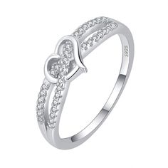 This classic heart engagement ring is gently set on top of the delicate twisted, like the thread of fate, connecting you and me tightly, weaving a story about love and dreams.The design of the Twist element symbolizes the twists and turns and sweetness intertwined in love, with each twist being a deep love story, and each rotation leading each other closer to each other. This heart engagement ring is not only a piece of jewelry, but also a transmitter of emotions, so that the wearer can feel the Heart Engagement Ring, Heart Couple, Heart Engagement, Costume Jewelry Rings, Heart Engagement Rings, Twist Knot, Great Birthday Gifts, Bling Rings, Ring Sterling Silver