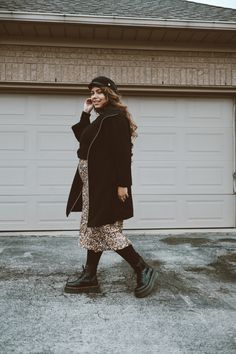 Dr Martens Outfit Plus Size, Dr Martin Outfits Women, Jadon Outfit, Dr Martins Outfits, How To Style Dr Martens, Midsize Fits, Styling Dr Martens