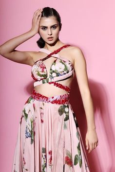 Mahima Mahajan, Gown For Women, Printed Gowns, Plunging Neck, Pink Gowns, Ladies Gown, Gowns Online, Sweetheart Neck, Festival Wear