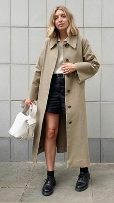 Smart Casual Women Outfits, Smart Casual Women, Wardrobe Tips, Outfits Chic, Nice Style, Coat Outfits, Chic Fashion