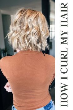 How To Style Short Blonde Hair, Short Hair With Beach Waves, Beachwaver Short Hair, Short Hair Styles Curls, Shirt Hair Styling Ideas, How To Curl Back Of Short Hair, Short Hair Wavy Curls, Shirt Hair Curls Waves, Shirt Blonde Hair Hairstyles