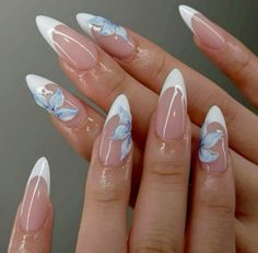 Nail Designs With Blue Polish, White And Blue Nail Ideas, Blue Nail Designs Summer, Y2k Nails Almond, Blue Almond Nails Design, Nails White And Blue, Blue Nails With Design, Nails Design Blue, Blue White Nails