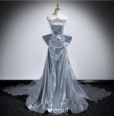 Sparkly Sexy Silver Sequins Evening Dresses 2024 Trumpet / Mermaid Strapless Sleeveless Backless Bow Court Train Evening Party Formal Dresses Silver And Blue Dress, Sparkly Blue Dress, Silver Formal Dress, Sparkly Formal Dress, Silver Gown, Sequin Evening Dresses, Dream Wedding Ideas Dresses, Prom Dress Inspiration, Pretty Prom Dresses