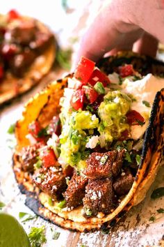 Asada Recipes, Peper Steak, Koreansk Mad, Alcoholic Popsicles, Street Taco Recipe, Carne Asada Recipes, Street Taco, Hispanic Recipes, Asada Tacos