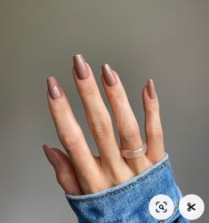 Rust Brown Nails, Latte Nail Ideas, Coffee Color Nails, Coffee Nails Color, Brown Tan Nails, Natural Brown Nails, Glossy Brown Nails, Brown Nails 2023, Coffee Colored Nails