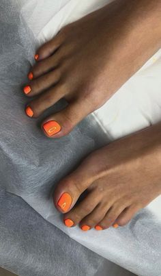 #orangenails #orangeaesthetic #orange #nails #nailart #pedicure #pedicureideas #beautycare #beautyskincare #nycnails #toenails #toenailcolors #toenaildesigns Bright Orange Toe Nails, Orange French Tip Toes, Orange Pedicure Ideas, Summer Toes 2024, Orange Toenails, Russian Pedicure, Orange Pedicure, Summer Toenails, Orange Toes