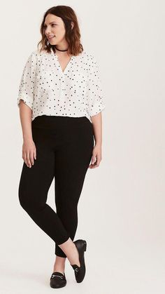 Discover the best aesthetic lawyer fashion outfits with curated pinterest picks. Shine in the courtroom with these stylish, professional looks! Job Interview Outfit, Look Plus Size, Office Outfits Women, Summer Work Outfits, Interview Outfit, Plus Size Fashion For Women, Casual Work Outfits, Work Outfits Women, Professional Outfits