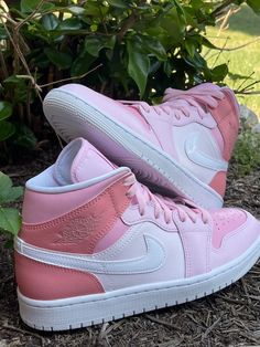 Level up your style with these Pink Custom Air Jordan 1s! Featuring a bright pink colorway, they'll make any outfit pop. Make a statement with these bold shoes and give your wardrobe that extra edge - adventure awaits! 🤩 🔥100% genuine, Brand New.👟 Custom sneakers.★Every pair is hand-made and unique.✨ Best quality waterproof and scratch-proof paints used. ✨ 1000+ satisfied customers across various platforms.🎁 Treat the shoes as art as they are delicate and special.💌 We accept custom orders. Jordan 1 Pink, Custom Air Jordan 1, Custom Air Jordan, Air Jordan 1s, Bold Shoes, Blue Jordans, Jordan 1s, Custom Sneakers, Stylish Shoes