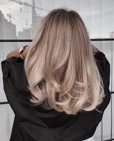 Blonde Balayage Highlights, Hair Color Crazy, Balayage Blonde, Makeup Removal, Cream Face, Palette Makeup, Grow Long Hair, Haircut Inspiration, Skin Condition