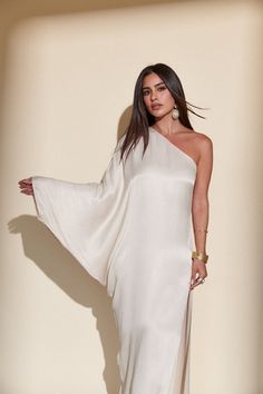 LUNA ONE-SHOULDER KAFTAN - PEARL – Kadimah Kaftan Wedding, Kaftan Style Dresses, White Kaftan, Ombre Pattern, Kaftan Designs, Beaded Trim, Wedding Weekend, Kaftan Dress, Muslim Women