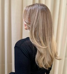 Bleached Hair, Dark Hair, Dyed Hair, Stockholm, Balayage, Blonde Hair, Blonde, Long Hair Styles, Hair Styles