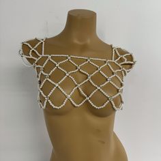 Handmade Silver Beaded Top Pearl Bralette, Bridal Body Jewelry, Rave Party Costume, Pearl Bra Body Chain, Mermaid Bra Top, Body Jewelry Size: Adjustable (special sizes require customization) Please contact customer service ❤ "Pearl Body Chain: The Elegant Companion Close to Your Body" 1：The pearl body chain is a brilliant embellishment on your skin. 2：Each pearl shines with a gentle luster, linked together to outline the charming lines. 3：It is the fashionable spirit, dancing on your collarbone Bohemian Beaded Body Chain For Party, White Body Jewelry For Festivals, Pearl Body Chain For Party, Pearl Beaded Body Jewelry For Party, White Beaded Pearl Body Jewelry, Mermaid Bra Top, Bridal Body Jewelry, Pearl Bra, Pearl Body Chain