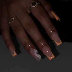 @nailsssbyem._ on instagram Square Nails With Flower Design, Holiday Flower Nails, French Peach Nails, Long Acrylic Nails Square Ideas Design, Peach Color Acrylic Nails, Orange Gel X Nails, Nails For Punta Cana, Orange Flower Nail Designs, Acrylic Nails Orange Design