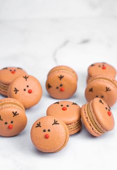 christmas macarons with the text reindeer macaroons