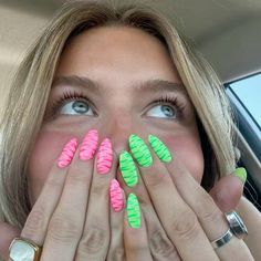 Green Tie Dye Nails, Green And Pink Neon Nails, Neon Wavy Nails, Neon Tye Dye Nails, Tortoise Neon Nails, Shellac Nail Designs, Tie Dye Nails, Cute Simple Nails