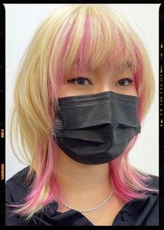 Wolf Cut Hair Blonde And Pink Hair Aesthetic, Dyed Wolfcut, Wolfcut Haircolor, Blond And Pink Hair, Blond Pink Hair, Dyed Wolf Cut, Pink Wolf Cut, Blonde And Pink Hair, Short Wolf Haircut