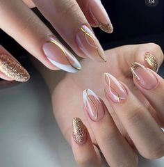 Molde F1, Red And Gold Nails, Golden Nails, Hello Nails, Cherry Nails, Beige Nails, Pretty Gel Nails, Acrylic Nails Coffin Short, Oval Nails