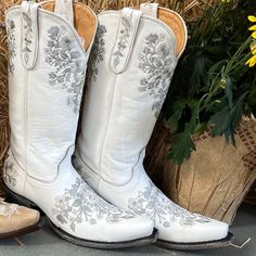 Custom Color For The Sora Boot By Old Gringo!! You Can't Get This Colorway Anywhere Else. Brand New In Boxes! Sizes 7 To 9.5 They Are White With Silver Blueish Florals. Wear Them For Your Wedding Day, Bridal Shower, Rehearsal Dinner Or Just A Fun Pair Of Beautiful White Boots. Bridal Cowboy Boots, Lucky Boots, Chocolate Brown Boots, Knee High Cowboy Boots, Womens Cowgirl Boots, Garden Boots, Rodeo Cowgirl, Wedding Boots, Western Boots Women