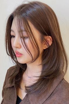 Round Face Korean, Korean Long Hairstyle, Side Bangs With Long Hair, Side Bangs Hairstyles, Haircuts For Medium Length Hair, Bangs For Round Face, Layered Haircuts For Medium Hair, Long Hairstyle