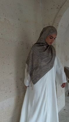 Hijabi Outfits, Modest Wear, Modest Outfits, Simple Outfits, Modest Fashion, Loose Fitting, Fashion Inspo, Fashion Outfits, My Style