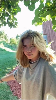 Caitibugzz Blonde, Skater Girl Hair, Caitibugzz Hair, Natural Pretty, People Aesthetic, Hair Inspiration Short, Hair Reference, Cut My Hair, Dream Hair