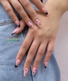 Simple Nail Designs Lines Dots, Mail Designs Valentines Day, January Nail Ideas Black, Pink Almond Nails Design Glitter, Black French Tip Nails With Design Ideas, Alt Nails Acrylics Simple, Ivan Cornejo Inspired Nails, Mail Inspo 2023 Almond, Short Nail Ideas Acrylic Square Simple