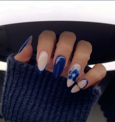 Red And Blue Almond Nails, Beachy Nail Inspo Almond, Winter Nails 2024 Blue, Almond Nails Blue Design, How To Aura Nails, Dark Blue Nails Almond, Classy Blue Nails, Nail Inspo Navy Blue, Nail Designs Navy Blue