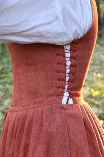 Late 16th C English Country Woman History Bounding Fashion, 16th Century Dresses, 1500s Fashion, Fair Costume, Country Woman, English Dress, Cosplay Inspo