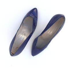 "Vintage Chantal Cobalt Blue Purple Royal Leather 80s pump sz 7 heel height: 3\" details: squared opening at toe box, pointy toe flaws: minor wear, marked size: 7M made in Italy Excellent Vintage Condition" Luxury Blue Leather Shoes With Rubber Heel Cap, Orange Jumpsuit, Low Heel Pumps, Womens Pumps, Old Shoes, Slingback Heel, Vintage Louis Vuitton, Chanel Ballet Flats, Womens Heels