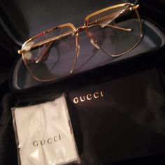 Gucci Frame Gold And Silver Color Gucci Frames, Gucci Vintage, Glasses Brands, Men Sunglasses, Vintage Eyeglasses, Sunglasses Fashion, Gucci Accessories, Billionaire Lifestyle, Fashion Sunglasses