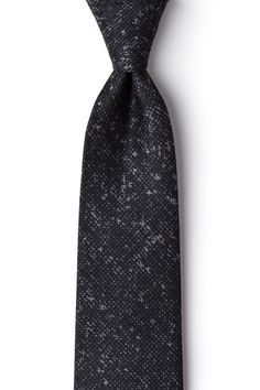 Your tie arsenal cannot be without a tweed tie. This isn't your traditional solid tweed, however. The Wilsonville extra long tie features gray splatters over a charcoal background, making for a more unique pattern. Imported. Mens Ties Crafts, Neck Tie Knots, Ties Mens Fashion, Silver Tie, Grey Tie, Wedding Ties, Tie Accessories, Tie Knots, Charcoal Color