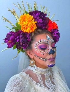 Sugarskulls Makeup, Sugar Skull Makeup Pretty, Simple Catrina Makeup, Catrina Headpiece, Sugar Skull Makeup Easy, Catrina Costume, Halloween Fantasia, Catrina Makeup