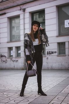 Chic Outfit from Patricia Sáez (@brunetteambition) with Pull & Bear Hats, FOREVER21 Sweaters, Dresslily Crossbody Bags, Missguided Jeans Biker Boy, Polka Dot Scarf, Bear Hat, Forever 21 Sweater, Chic Outfit, Faux Fur Jacket, Cropped Pants, Trend Setter