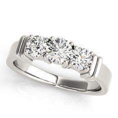 three stone diamond ring in 18k white gold with 0 50 carat total weight