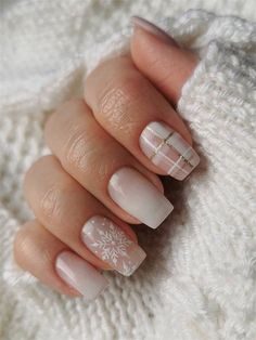 It can be anything, as long as it's holiday-themed! Perfect Manicure, Winter Nails Acrylic, Christmas Gel Nails, Her Nails, Cute Gel Nails, Christmas Nails Acrylic, Winter Nail, Acrylic Nails Coffin Short, Short Acrylic Nails Designs