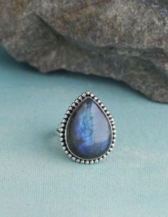 Check out YoTreasure Labradorite Solid 925 Sterling Silver Split Shank Ring. Get Best Quality Products with Free Shipping Above $50, Easy Payment Plans & Easy Returns Policy. Buy Now before they go out for stock! #yotreasure #womenjewelry #rings #gemstones Healing Labradorite Moonstone Ring, Mystical Labradorite Moonstone Ring Gift, Spiritual Teardrop Moonstone Ring, Handmade Labradorite Ring Jewelry, Unique Labradorite Jewelry Collectible, Silver Bohemian Labradorite Ring, Bohemian Nickel-free Labradorite Jewelry, Silver Cabochon Labradorite Gemstones, Split Shank Ring