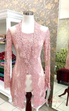 Kebaya Brokat Modern, Kebaya Simple, Brukat Dress, Mode Batik