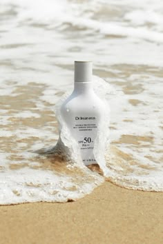 Perfume Beach Photoshoot, Beachy Product Photography, Surf Product Photography, Beach Skincare Photography, Product Beach Photography, Ocean Product Photography, Beach Product Shoot, Tropical Product Photography, Sand Product Photography