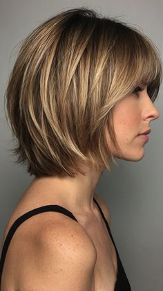 Best Styles for Short Layered Wolf Cut 💇 Wolf Style Haircut, Short Feminine Haircut Straight Hair, Short Layered Wolf Cut, Wolf Cut Bob, Layered Lob Haircut, Layered Wolf Cut, Wolf Cut Short, Angled Hair