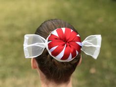 Candyland Theme Hair, Candy Land Hair Ideas, Crazy Hair Day Coke Bottle, Cupcake Hairstyle Crazy Hair, Candy Cane Hair Accessories, Going Out Hairstyles, Crazy Hair Day At School, Diy Hair Accessories Ribbon