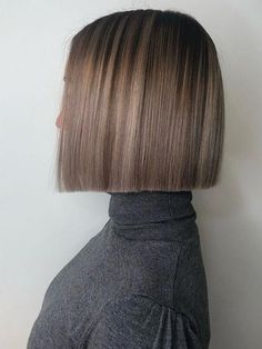 One Length Hairstyles, Classic Bob Haircut, Short Blonde Hair, Brown Hair Colors, Bob Cut, Straight Hair