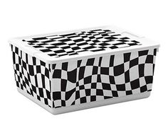 a black and white checkerboard pattern on the side of a box with lid