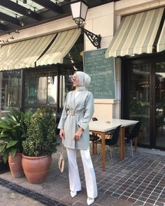 Hijab Stile, Office Outfits Women Casual, Stile Hijab, Hooded Sweatshirt Dress, Street Hijab Fashion, Mode Turban, Hijab Style Casual, Office Outfits Women